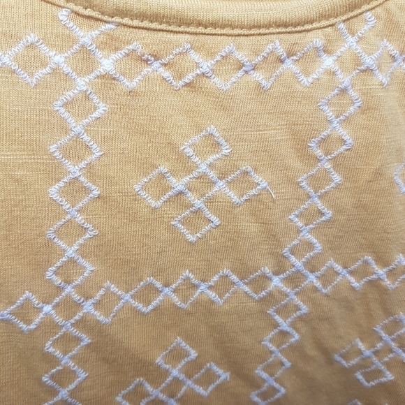 Ella Moss Embroidered T-shirt - Picture 3 of 10